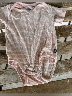 Simply Magnetic Me pink and white striped baby bodysuit 6-9 months